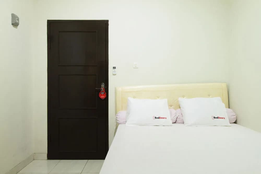RedDoorz @ Pancoran - photo 5