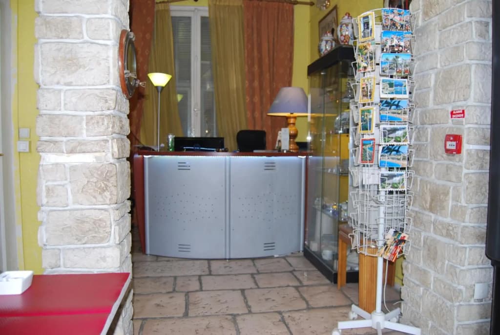 Azur Hotel - photo 13