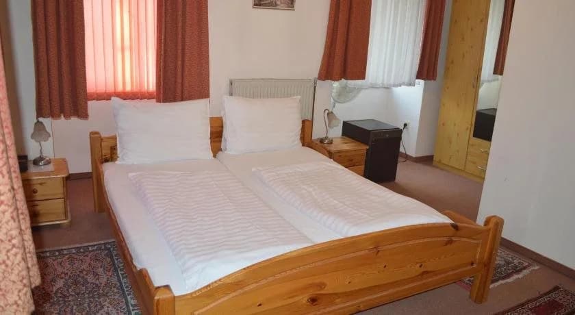 Hotel Pension Walzerstadt - photo 6