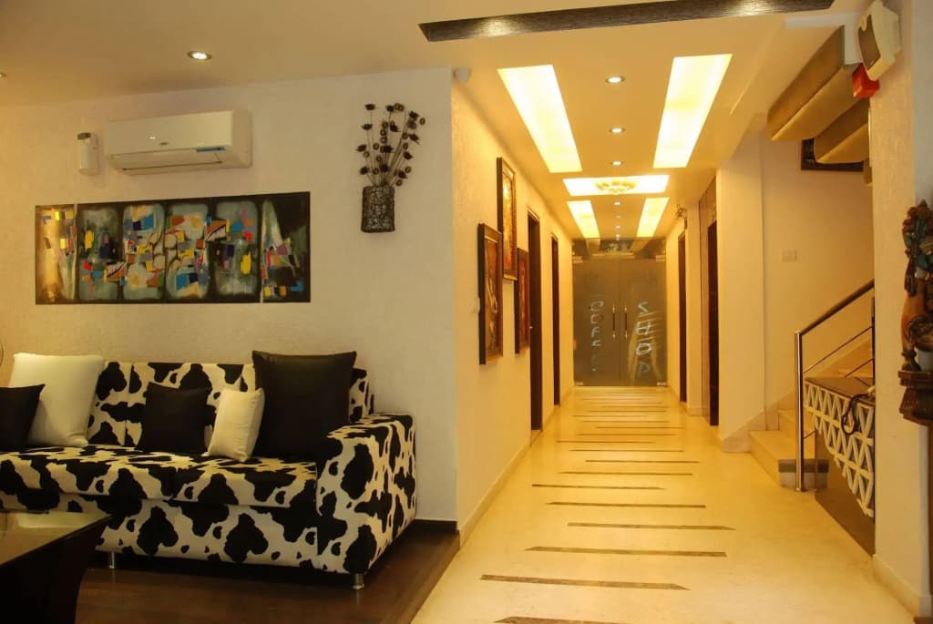 Hotel Yug Villa - photo 12