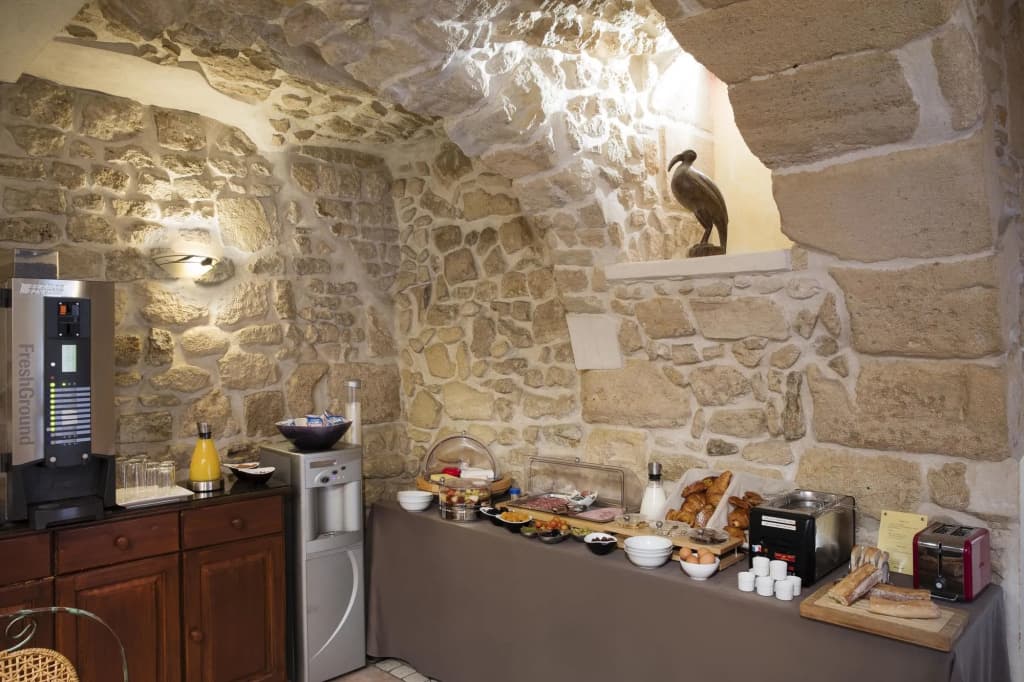 Hotel Les Rives De Notre Dame - photo 20