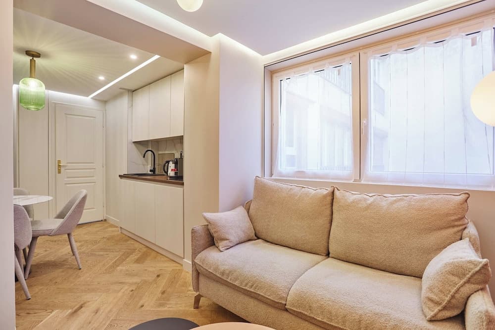 Apartment AC Champs de Mars Eiffel Tower by Studio Prestige - photo 6