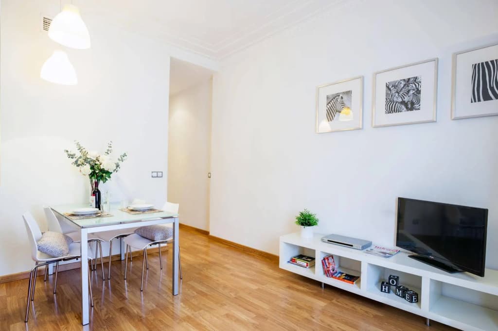 Feelathome Gran Via Apartment - photo 6