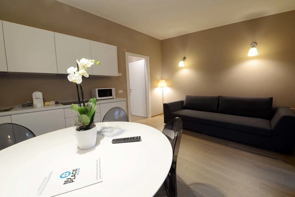 MYSWEETPLACE - Corso Como Apartments - photo 11