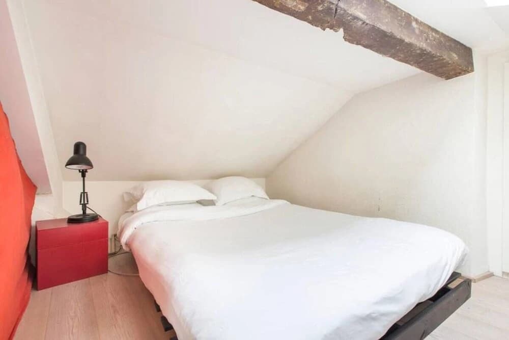 Modern & Design Flat in the heart of the Marais - photo 4