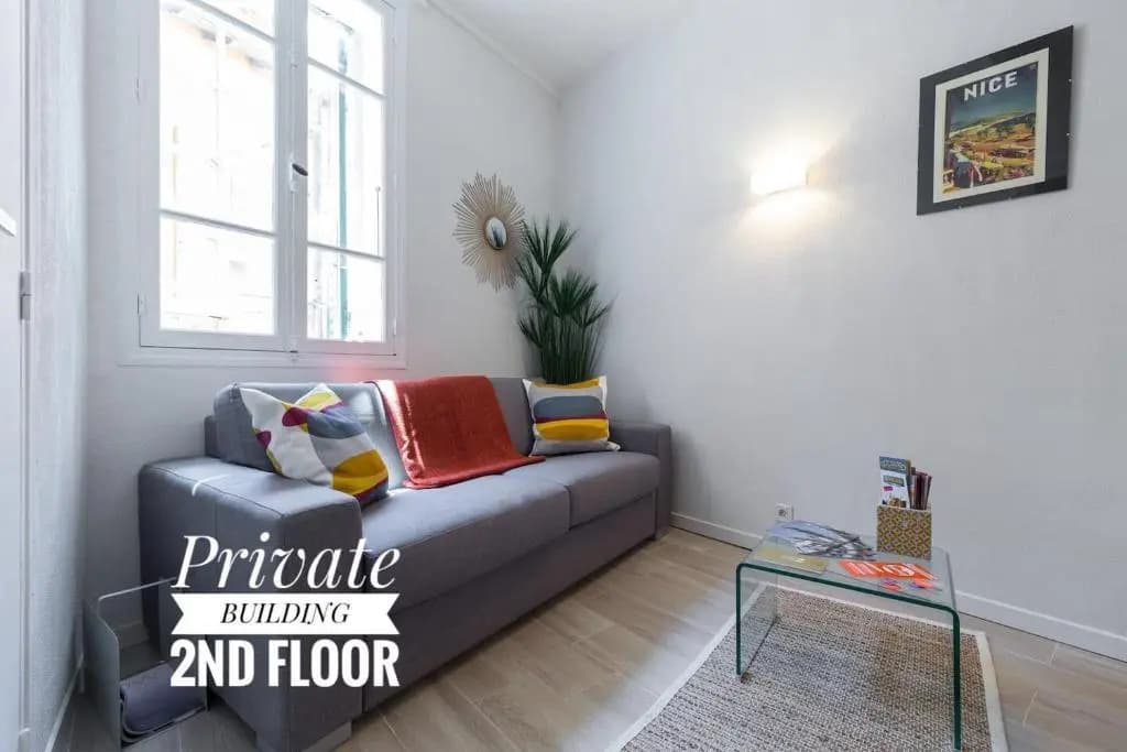 Private Building, 4 Apts, Unique at Nice - Old Town - photo 6