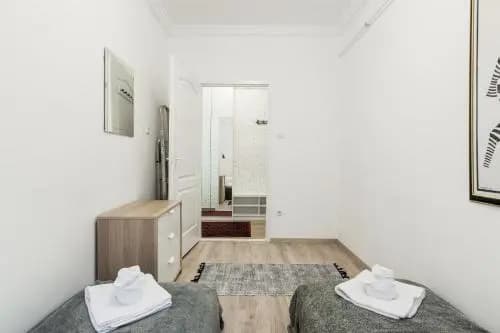 NY7 Apartment in downtown - photo 2
