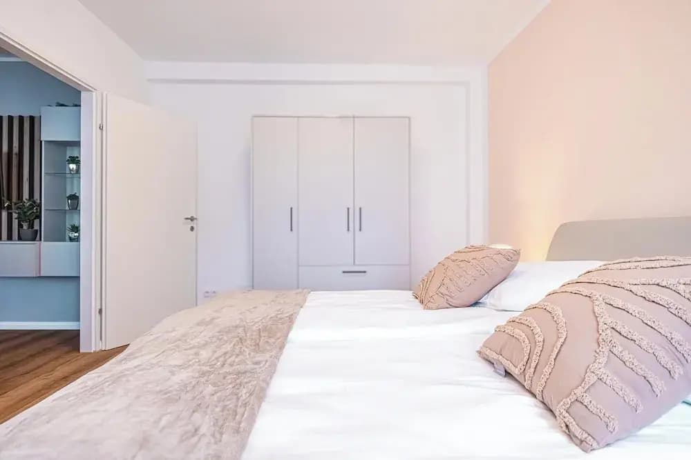 Ideal 2BR 1LR Apt for 6P Donaustadt - photo 2