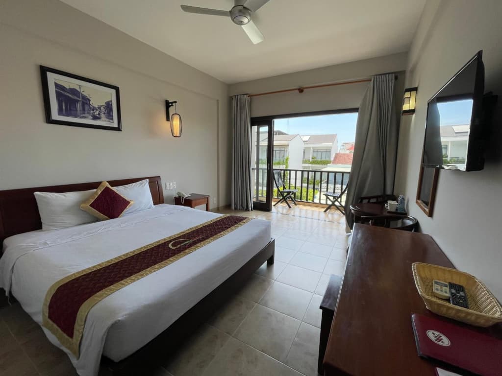 Sunshine Hoian Hotel - photo 2