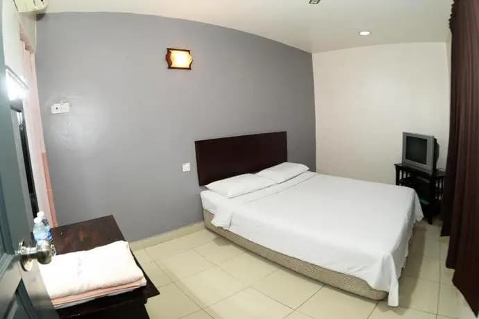 Poly Star Hotel - photo 2