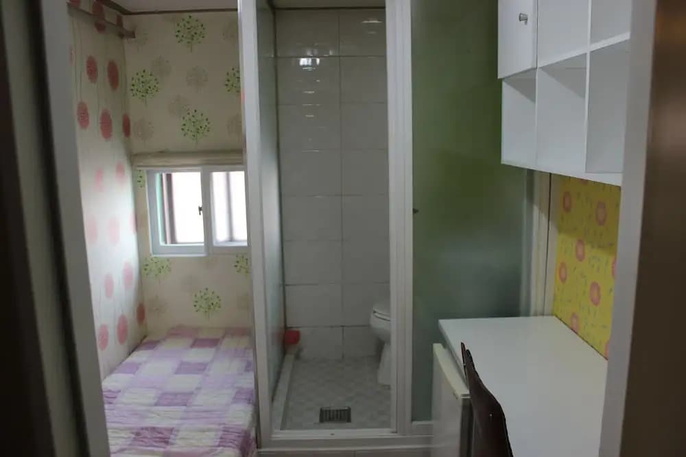 Merdiang Livingtel Single Room - photo 7