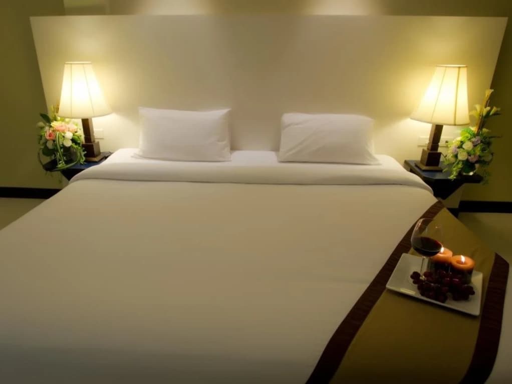Fourteen Again Hotel - photo 4