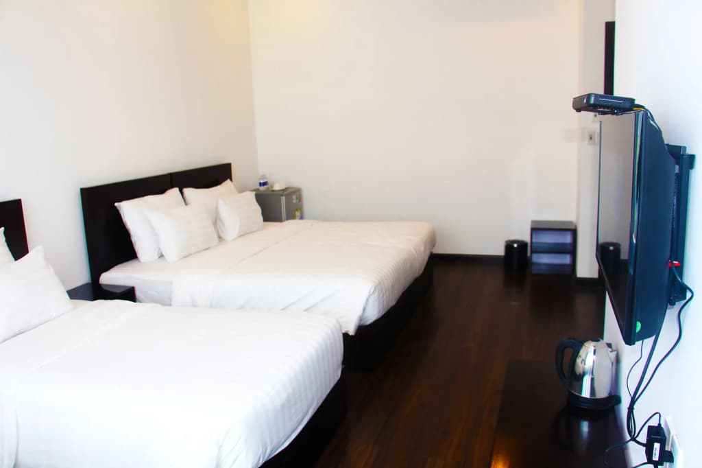 HSB Office and Apartment - photo 6