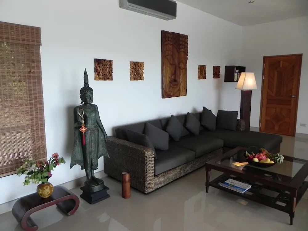 Secluded Villa With Private Pool and Breathtaking Sea Views - photo 3