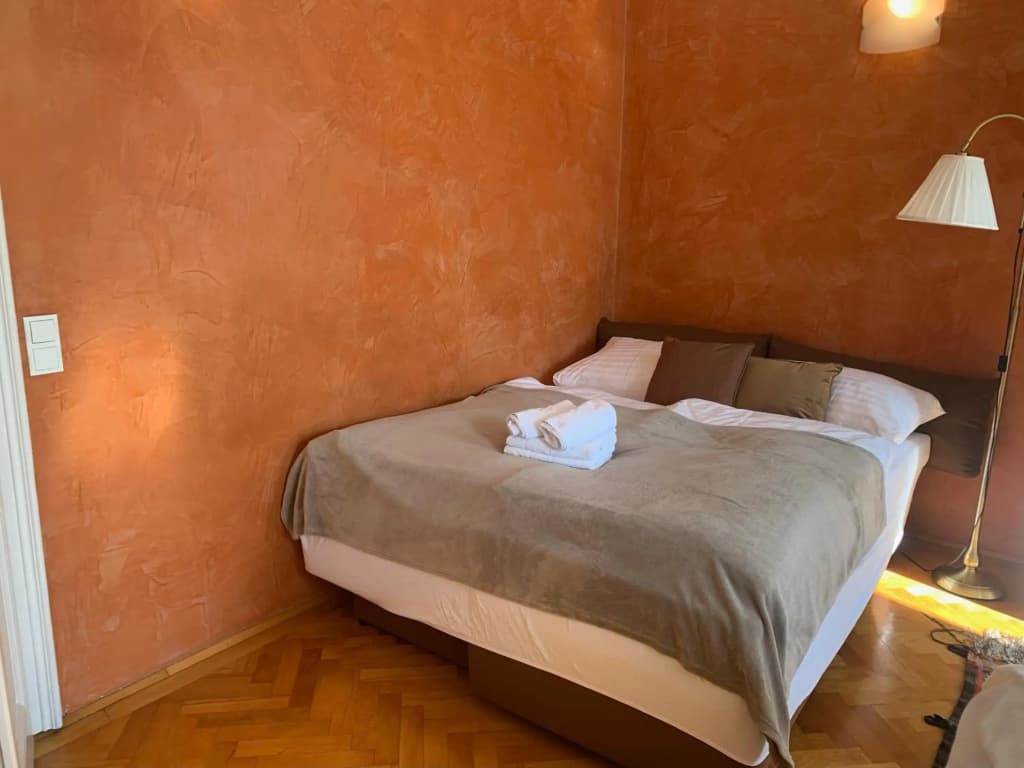 Stylish, Cosy & Central "Self-Check-In" Apartment - photo 11