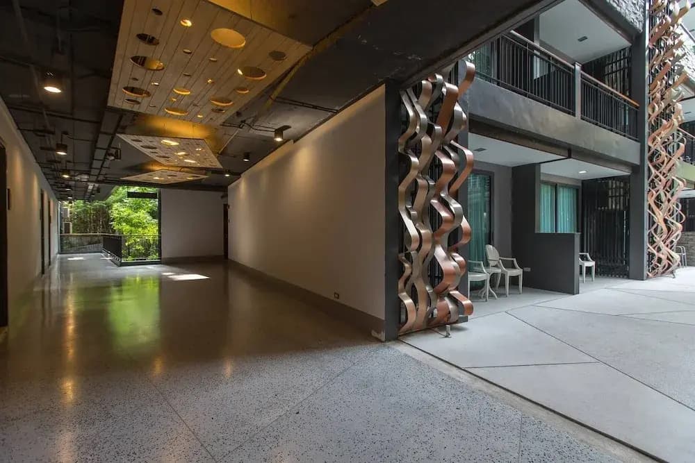 Emerald 412a - Studio With Balcony and Shared Pool - photo 6