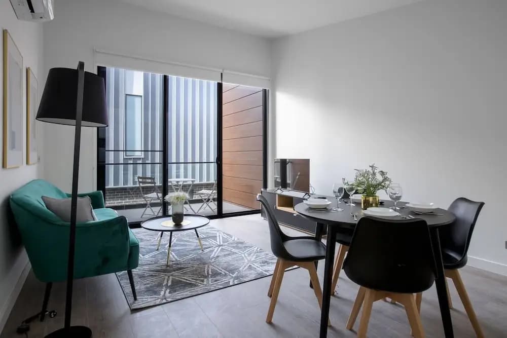 Taste of Art! Stunning Townhouse Stay@moonee Ponds - main photo