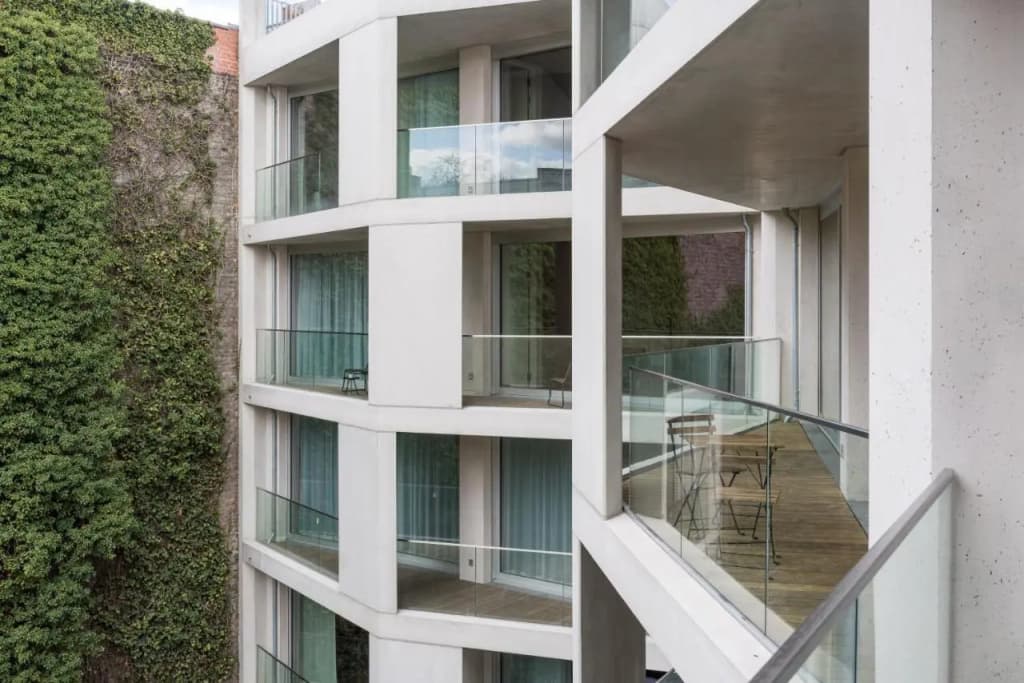 Carlotta Apartments - photo 23