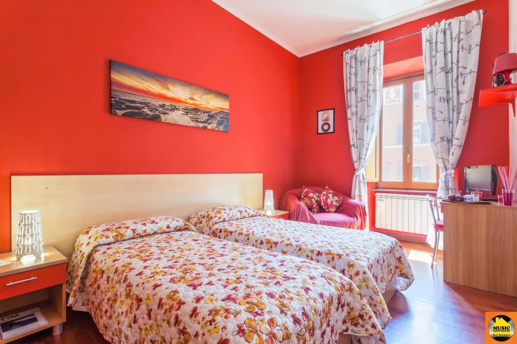 Music Guesthouse B&B - photo 2
