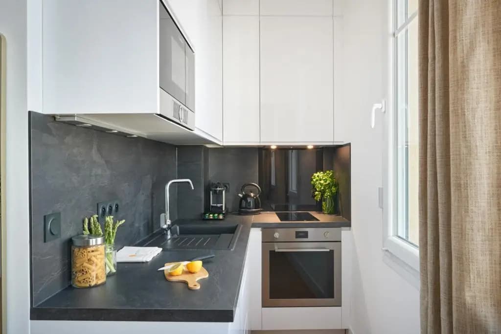 Sunlight Properties - Daffia - Beautifully renovated studio, city pad in Central Nice - photo 2