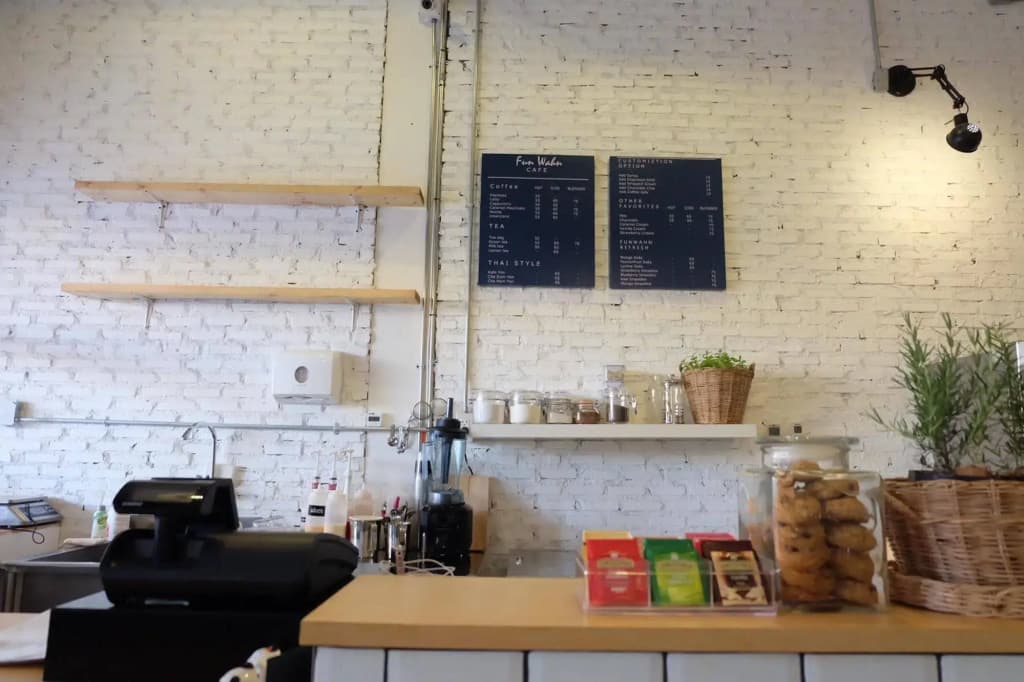 Fun Wahn Hostel Chiang Mai - photo 19