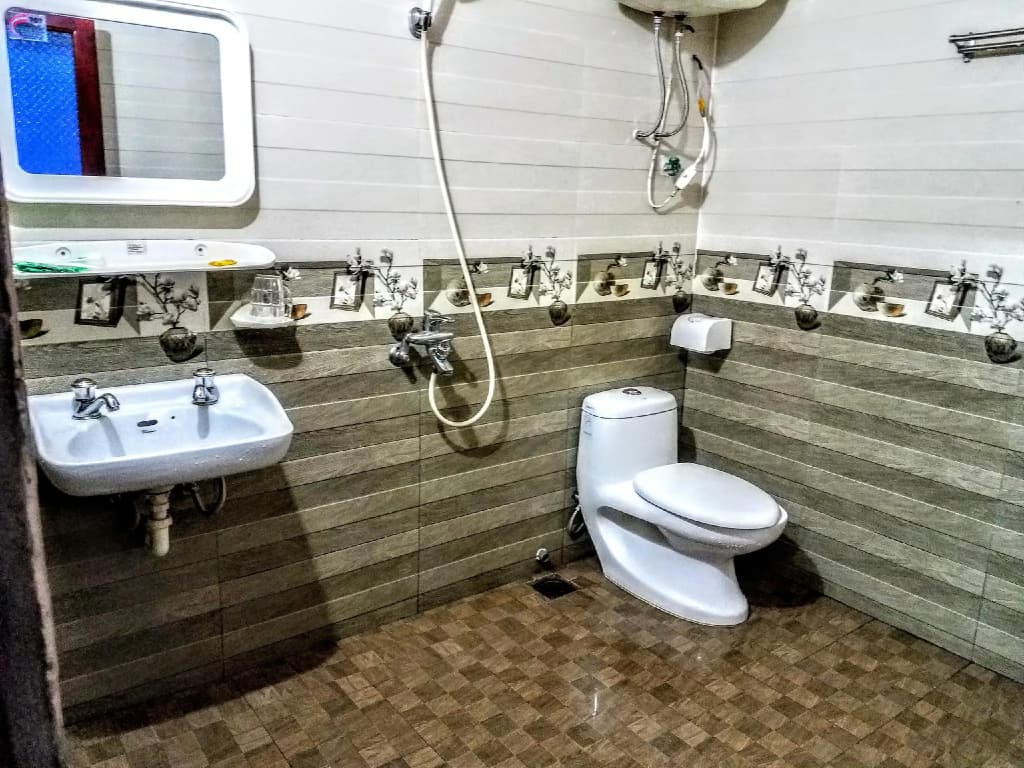 Linh Dan Hotel - photo 8