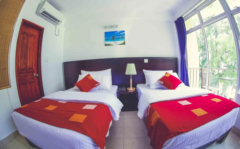 Sunny Suites Inn - photo 15