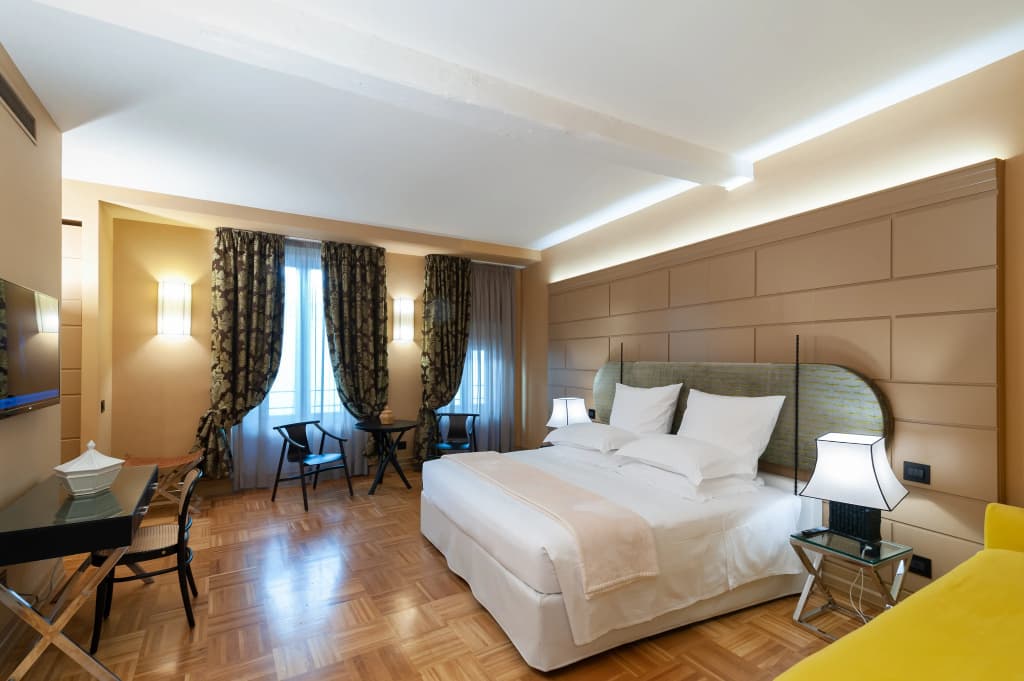Hotel Number Nine - photo 6