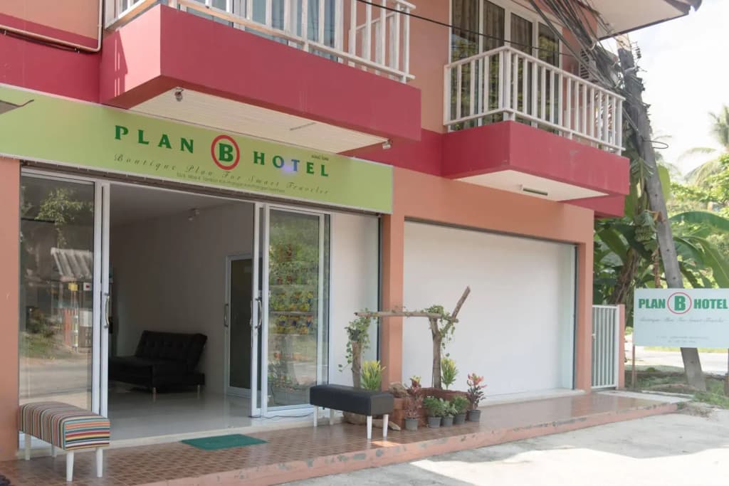 Plan B Hotel - Hostel - photo 1