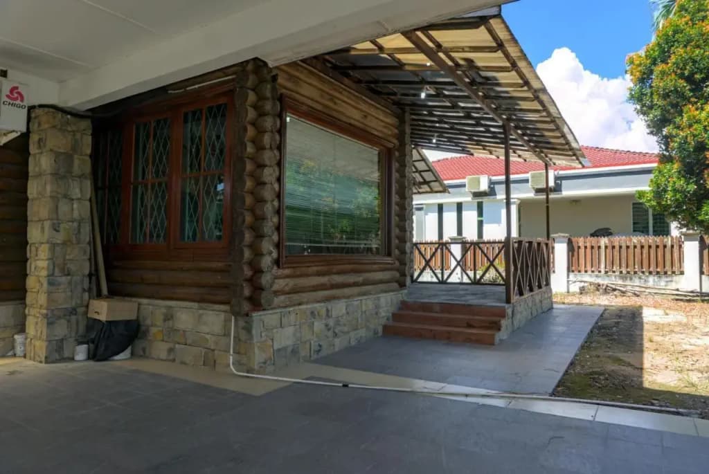 Log Cabin House - photo 12