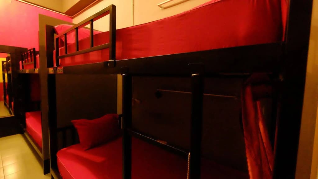Let It Bee Econo Hostel - photo 3
