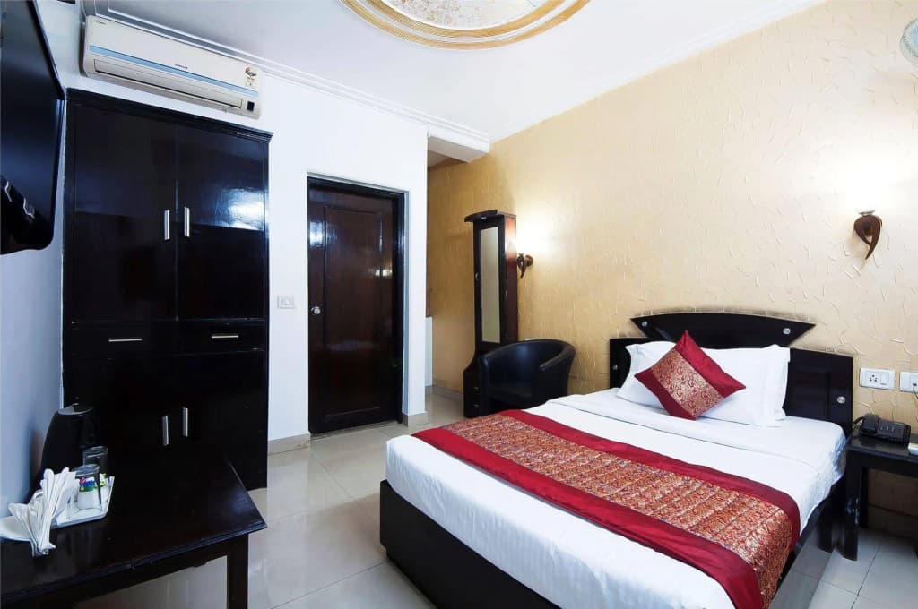 Airport Hotel Noratan - photo 6