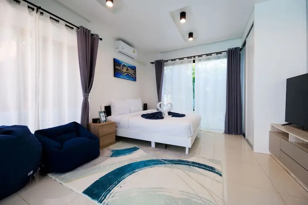 Pool villa at Kamala Regent by Lofty - photo 5