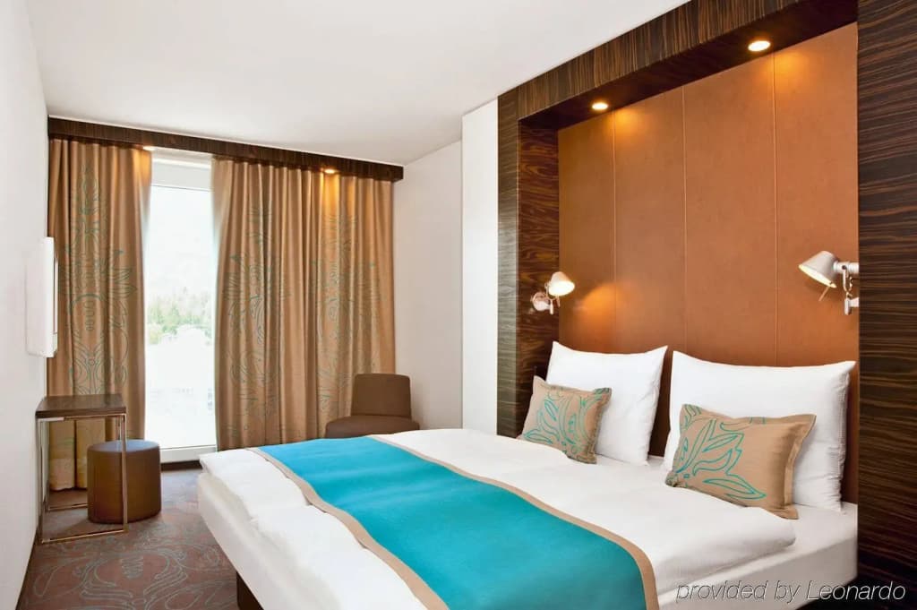 Motel One Berlin-Hackescher Markt - photo 4