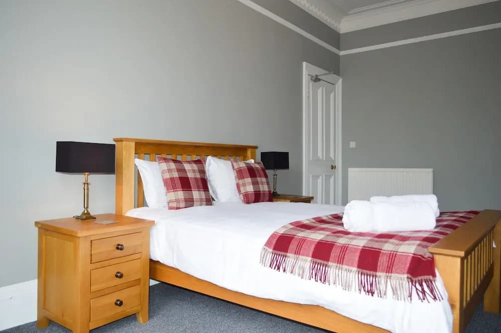 Modern 3 Bedroom Home in Morningside - photo 7