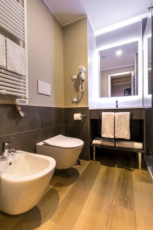 43 Station Hotel - photo 19