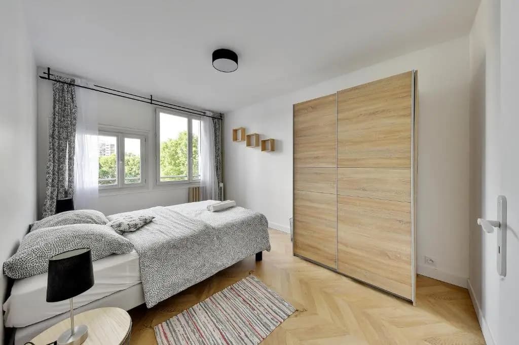 Chic apart with parking and balcony - photo 3