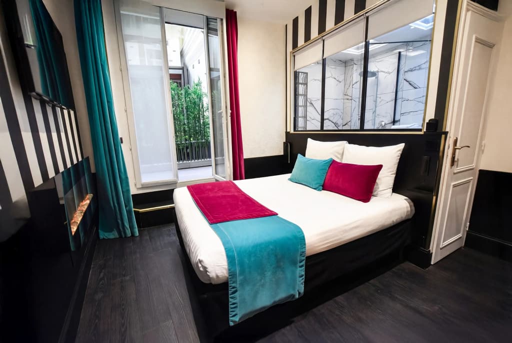 Peyris Opera Hotel - photo 5