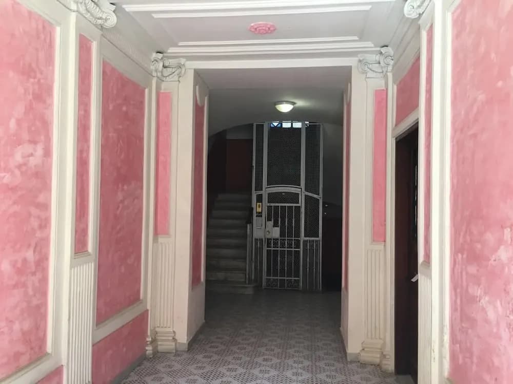Boarding House International - main photo