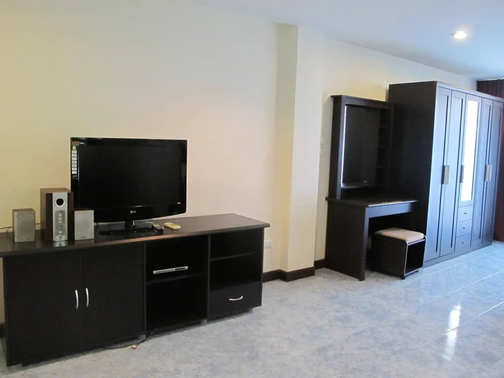 Rouge Service Apartments - photo 4