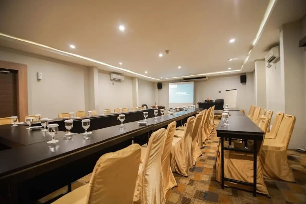Sofyan Hotel Soepomo - photo 14