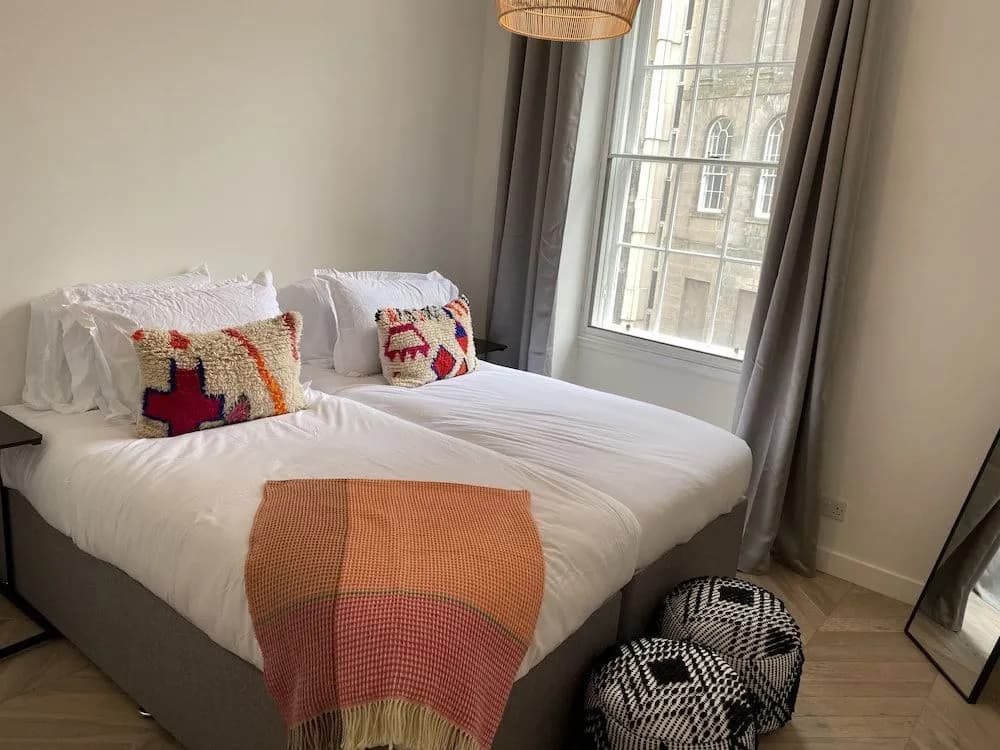 Leith Street Suite - photo 2