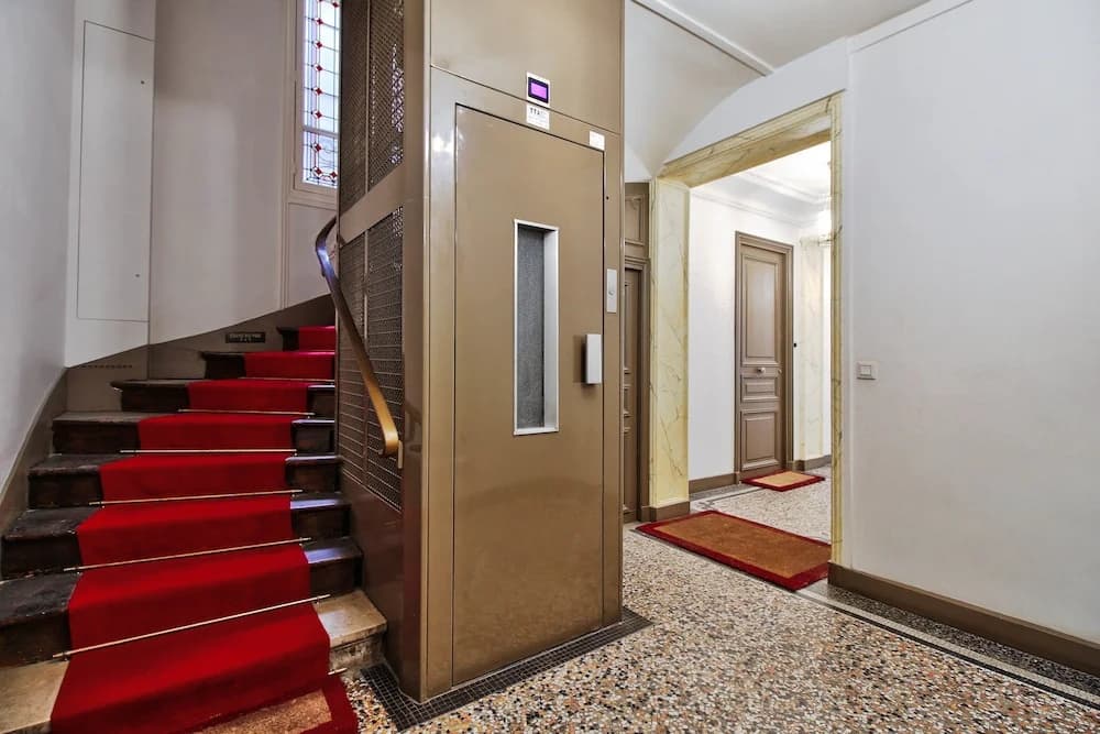 Apartment full of lights - Ternes - photo 8