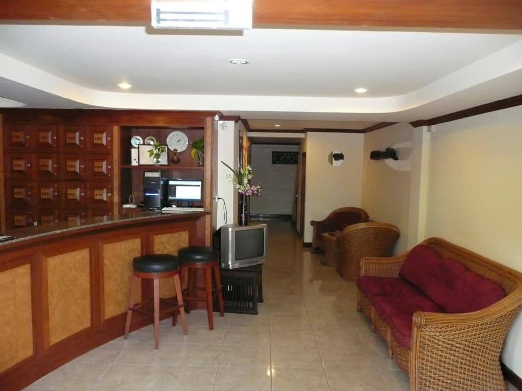 Adonis Guest House - photo 2