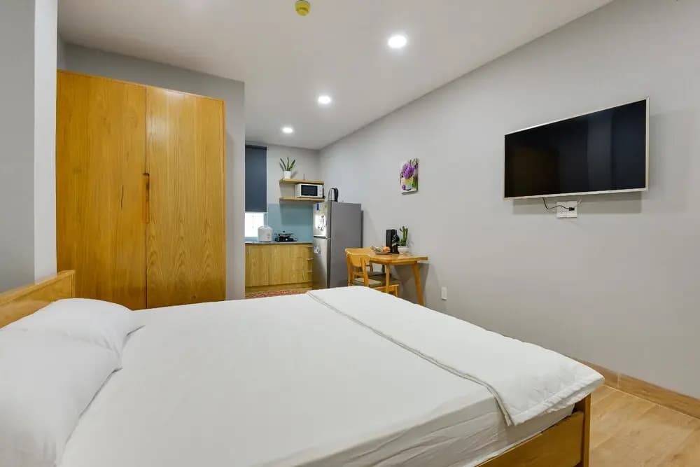 Your Home Serviced Apartment - photo 16