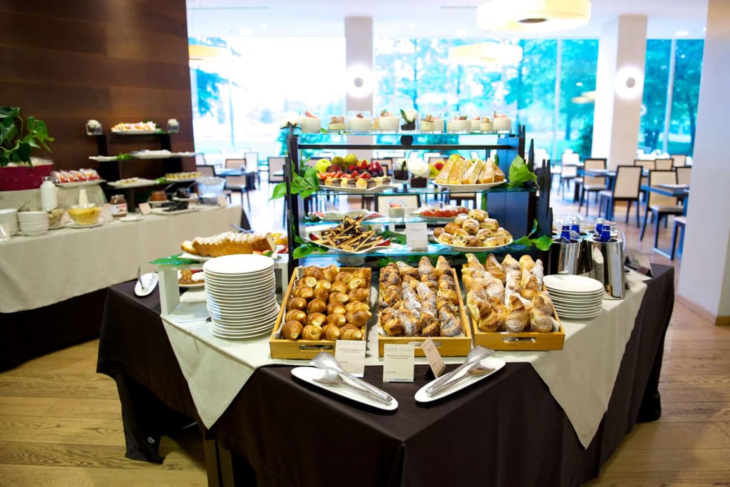 Best Western Plus The Hub Hotel - photo 11