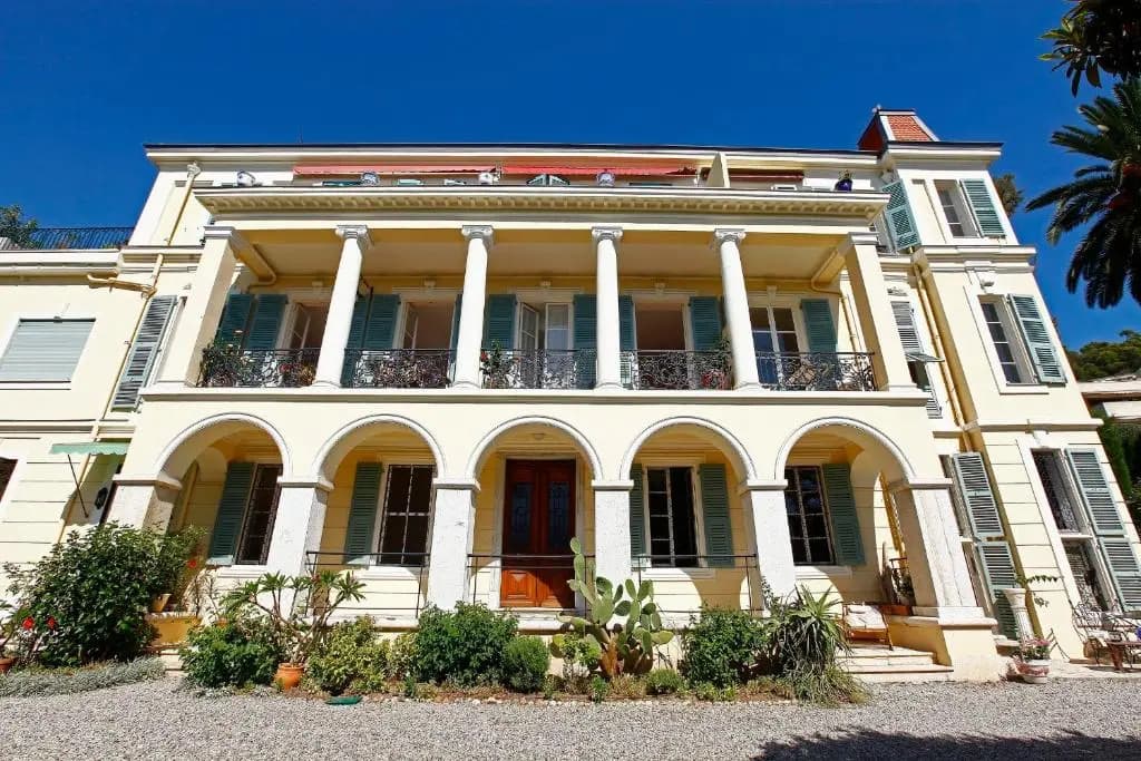 Magnifique appartement d'époque avec Vue Mer 4 personnes avec terrasse Le Port Nice - main photo