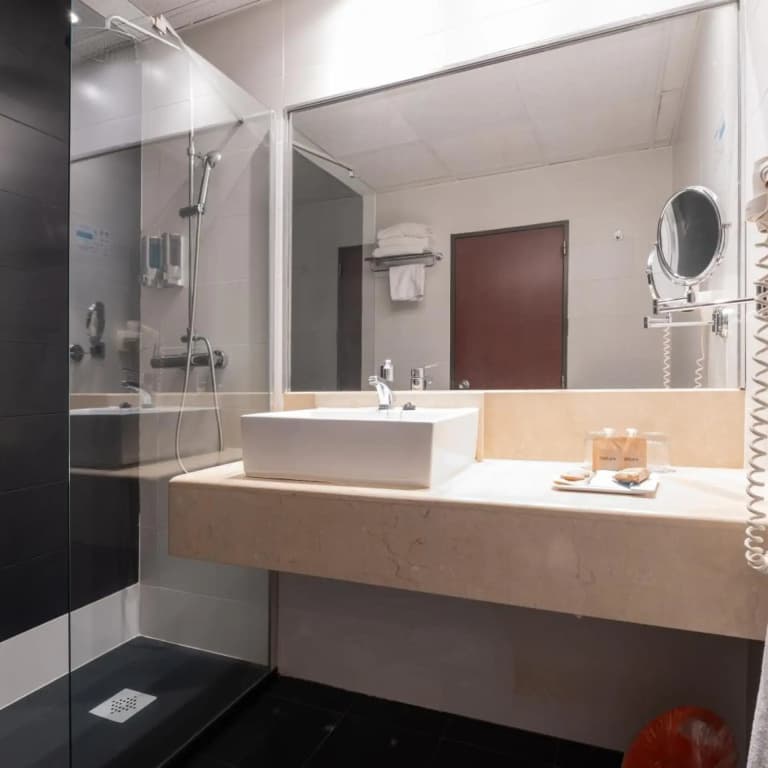 Chamartin The One Hotel  - photo 11