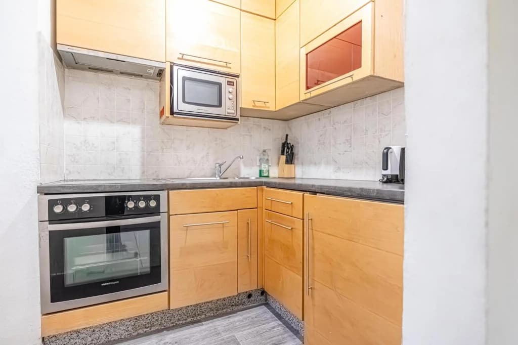 Cosy 1BR - Perfect for Long Stays - photo 3