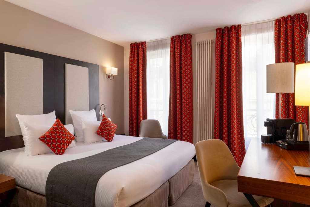 Hôtel Elysées Bassano - photo 4